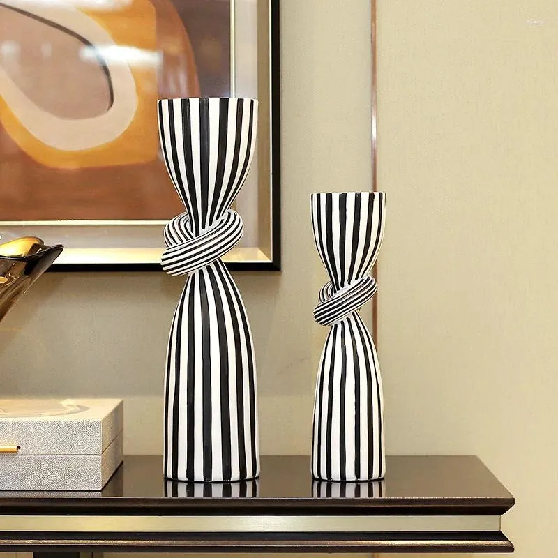 Candle Holders Modern Design Black-and-white Stripe Candlestick Decor Creative Abstract Combination Of Ceramic Living Room Tabletop