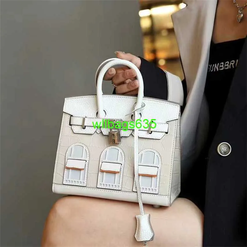 House Platinum Bags Bk Leather Handbags 2024 New Family Palm Print with Crocodile Skin Color Matching Small House Bag Fashion Portable Dia have logo HBG0