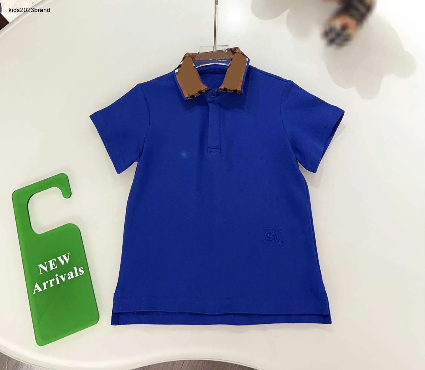 Nuova polo per bambini Design minimalista Maglietta per bambini T-shirt per neonati 100-150 Summer Boy Short Short Cotton Girl Bass Tees 24pril