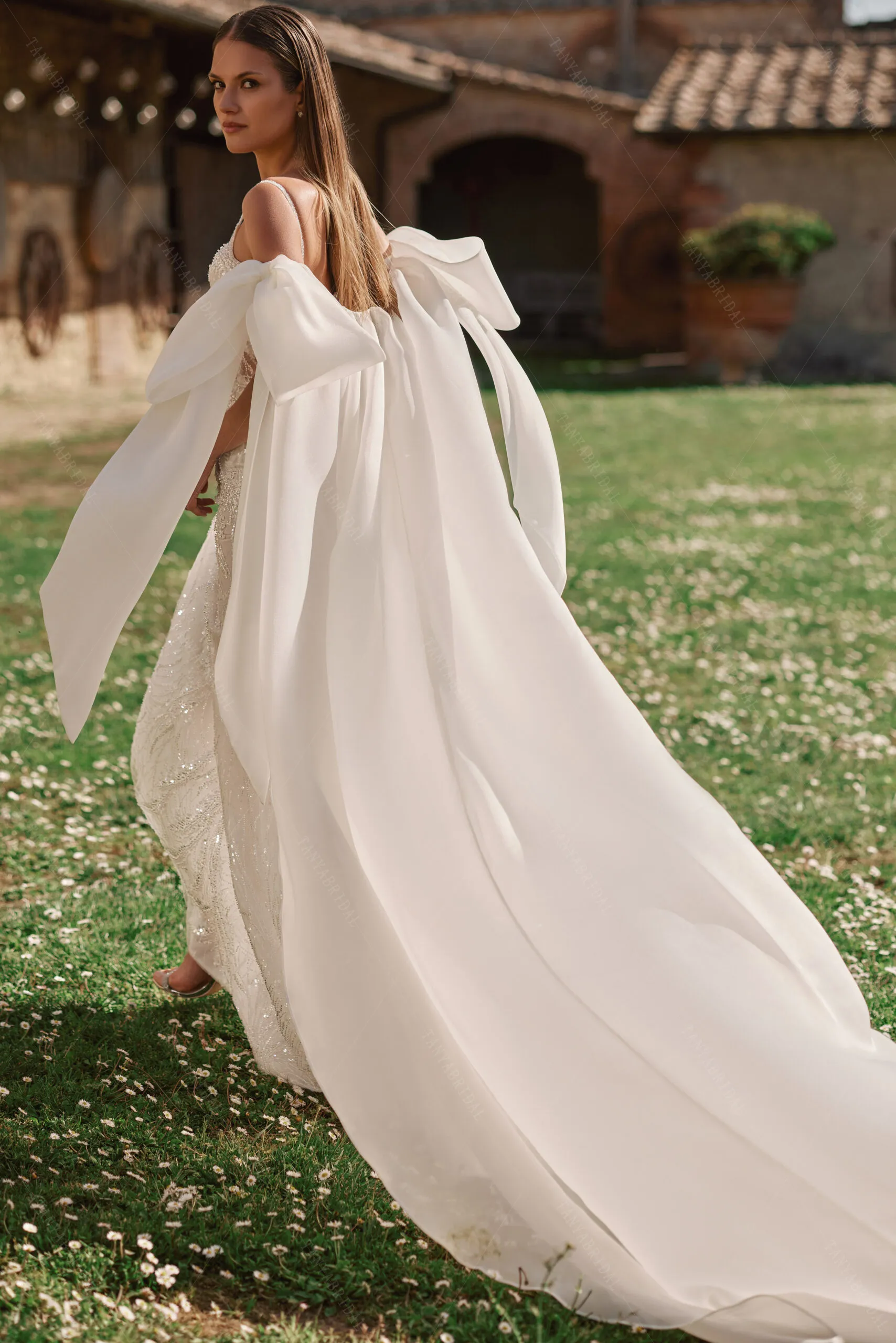 NWT Soft English Net Wedding Veil Cape White Ivory English Net Cathedral Wedding Veil, Single Tier Raw Edge  main image 3