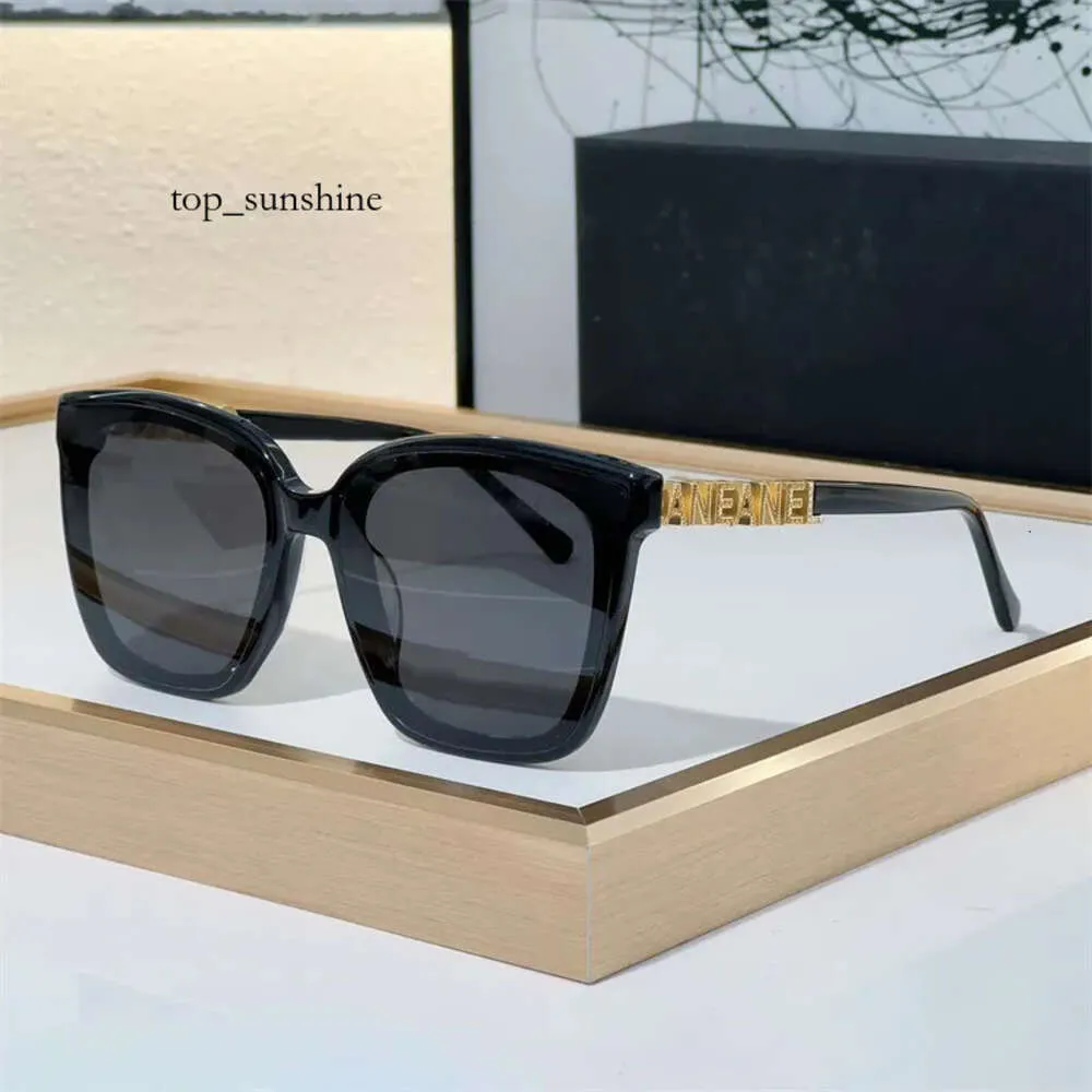 Designer de marca de moda Mulher óculos de sol Retro Anti-Glare Driving Classic Eyewear Designer Size64 Yewear Com a marca Sun Glasses Woman With Box