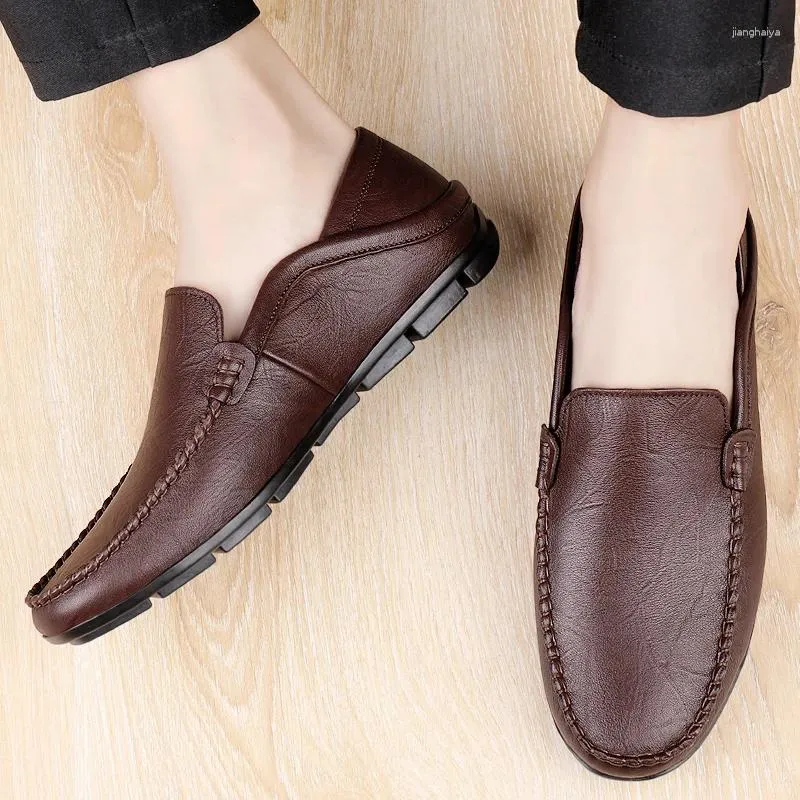 Casual schoenen aankomst mannen loafers echte lederen heren ademend man mocassins heer rijdende comfortflats