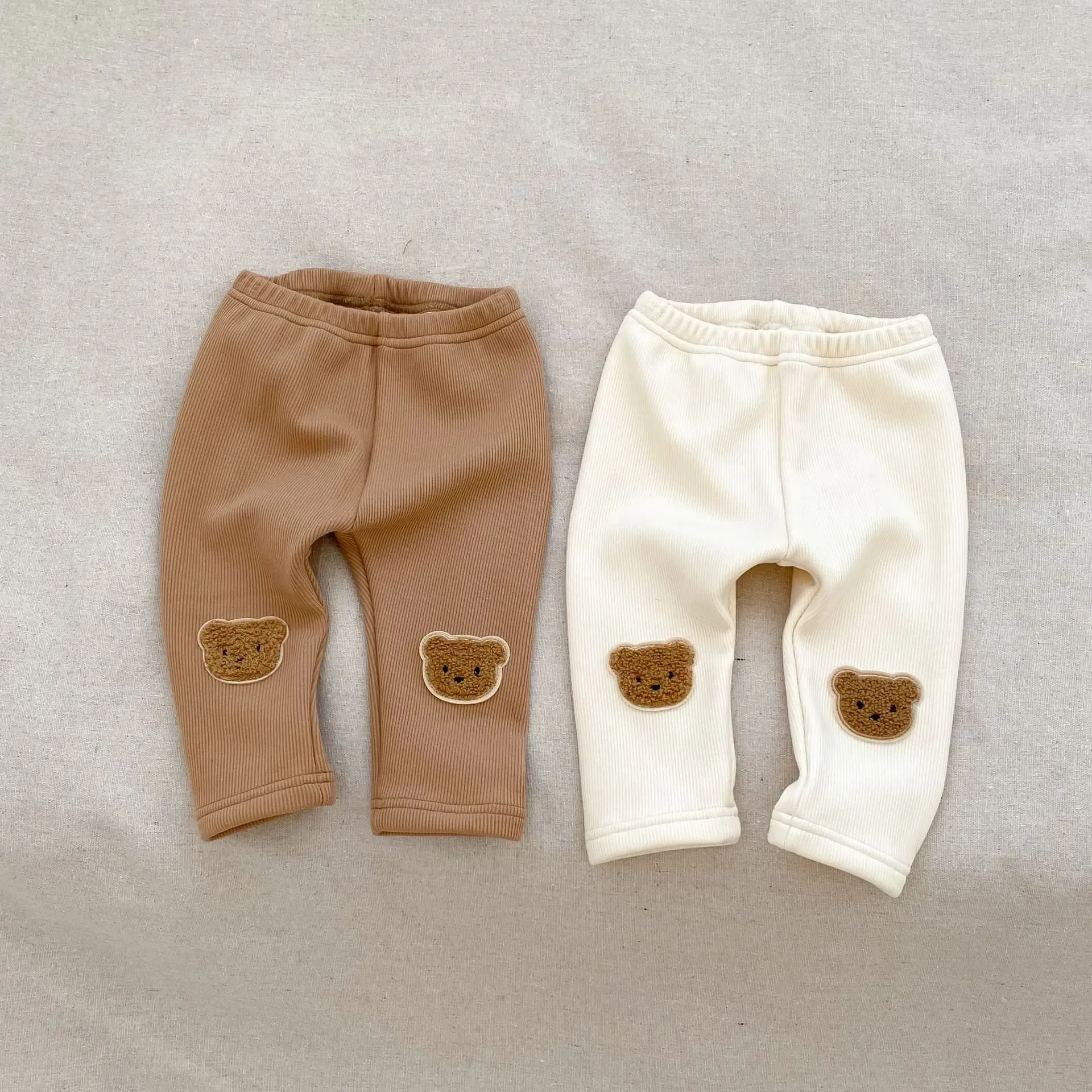 Pantaloni 2023 inverno nuovo baby plus velluto leggings spessi curiosi per bambini graziosi pantaloni pp pantaloni per bambini vele