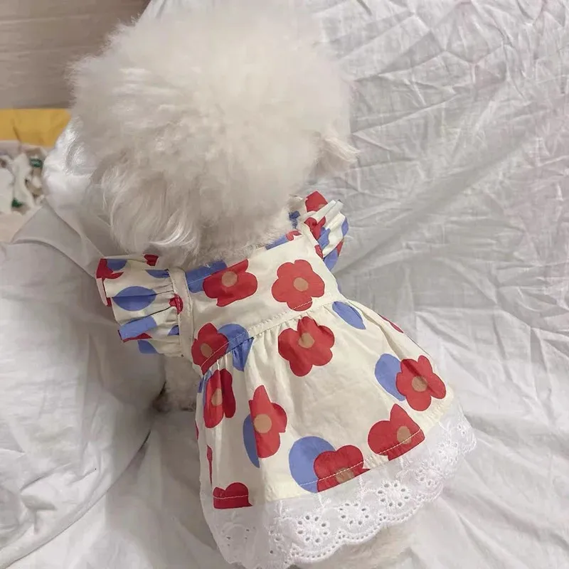 Sukienki dla psów w stylu księżniczki Pet kwiatowy spódnica bawełniana zawiesina ubrania siatka Słodka ubrania dla małych psów Przedmioty 240328