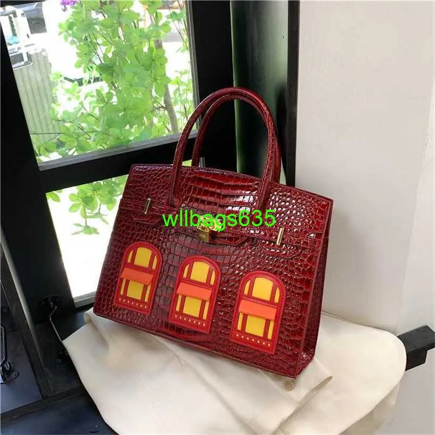 House Platinum Bags Bk Lederhandtaschen Europäische und amerikanische neue kleine Haus Platin Tasche 2024 Neue rote Braut Hochzeit Handtasche Fashion Casua Have Logo Hb8c