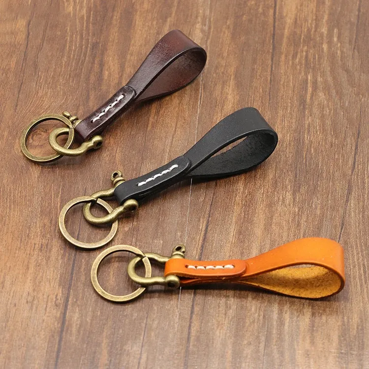 Vintage Horseshoe Handmade Leather Cowhide Rope Keychain Metal Key Chains Men or Women Key Holder Key Cover Auto Keyring Gifts