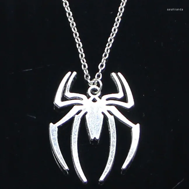 Chaines 20pcs Collier de mode 38x29mm Spider Halloween Pendants courts longues femmes hommes colla bijourie