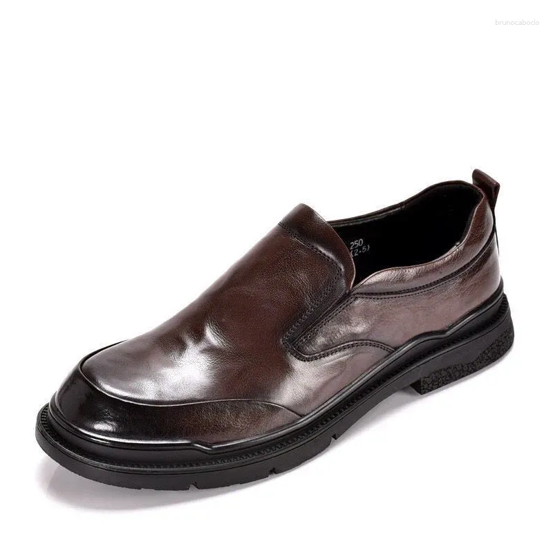 Casual skor trend läder för män svart brun vuxen varumärke mode loafers mens bekväm körsko man