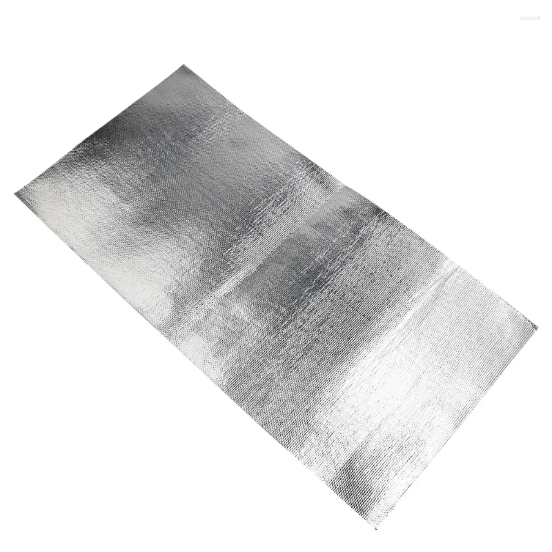 Soluções de lavagem de carro Mat Proteção de calor Acessório de filme Parte de 1,4 mm de espessura de espessura Isolamento de prata de prata