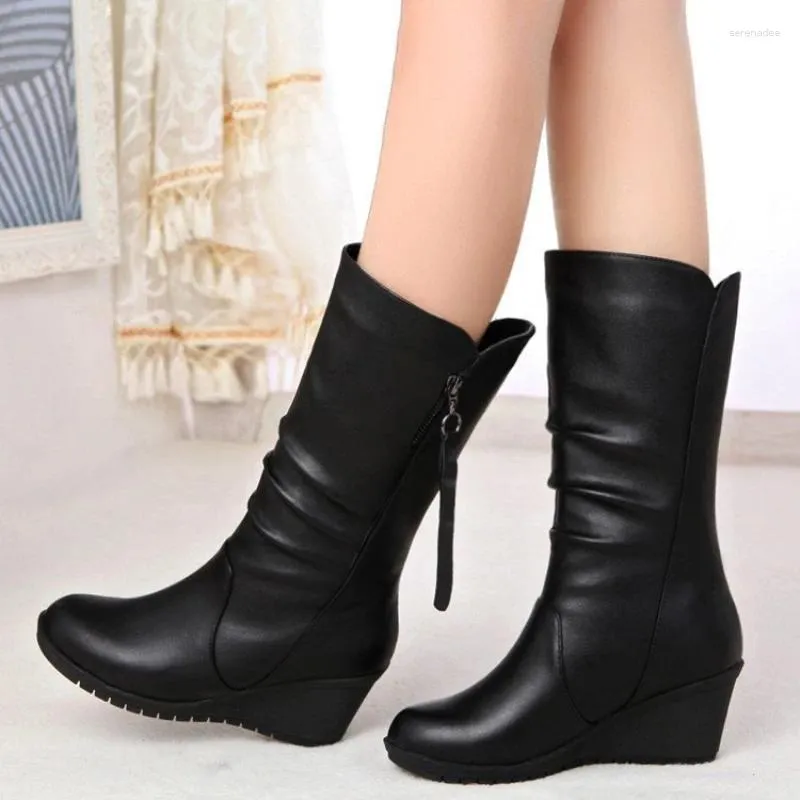 Laarzen 2024 Dikke Dikke Soles Autumn Dames Wedges Warms Shoes Leather Casual High Heel Fashion Plus Size niet-slip voor vrouwen