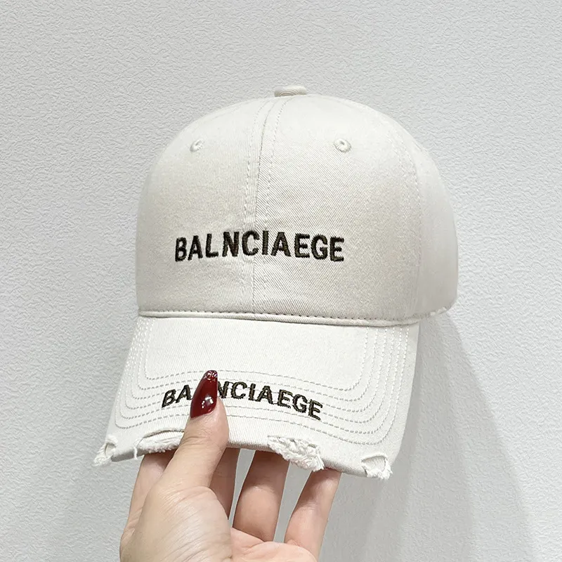 Free shipping New Designer Baseball caps hat Men Women fitted hats Luxury embroidered baseball cap Sun Hats Adjustable cap N-1