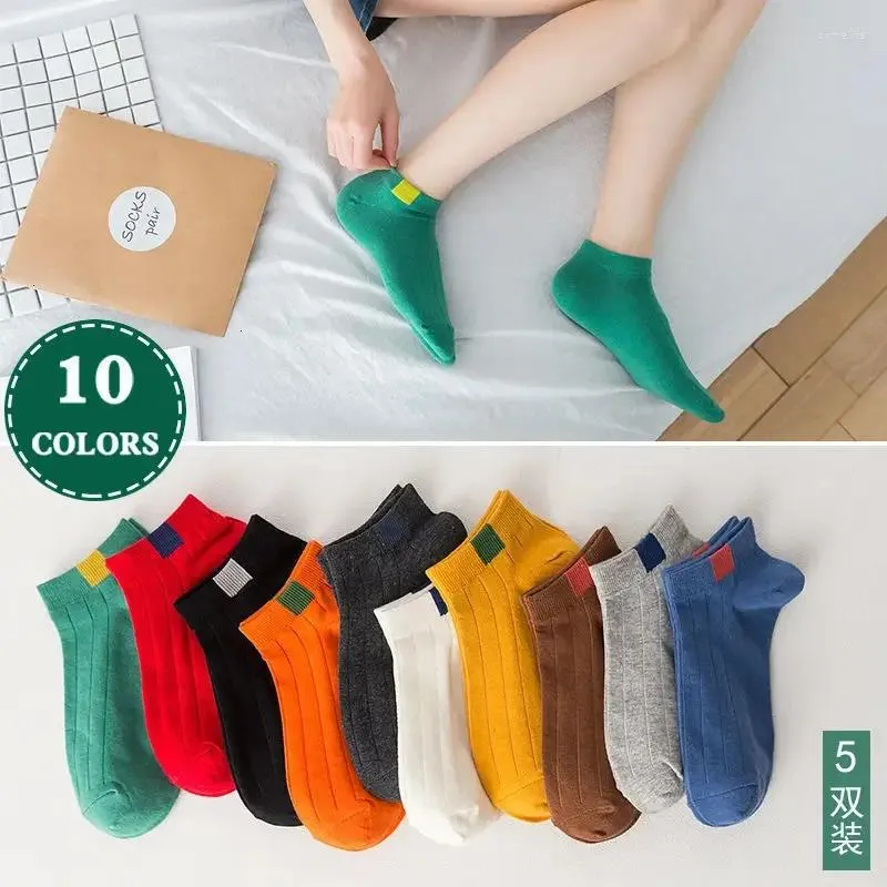 Herrensocken 5 Paare 2024 Model Kurzer Knöchel Baumwoll-College-Stil Linien Schwarze lässige Socken Größe 39-43 Hip Hop Frauen