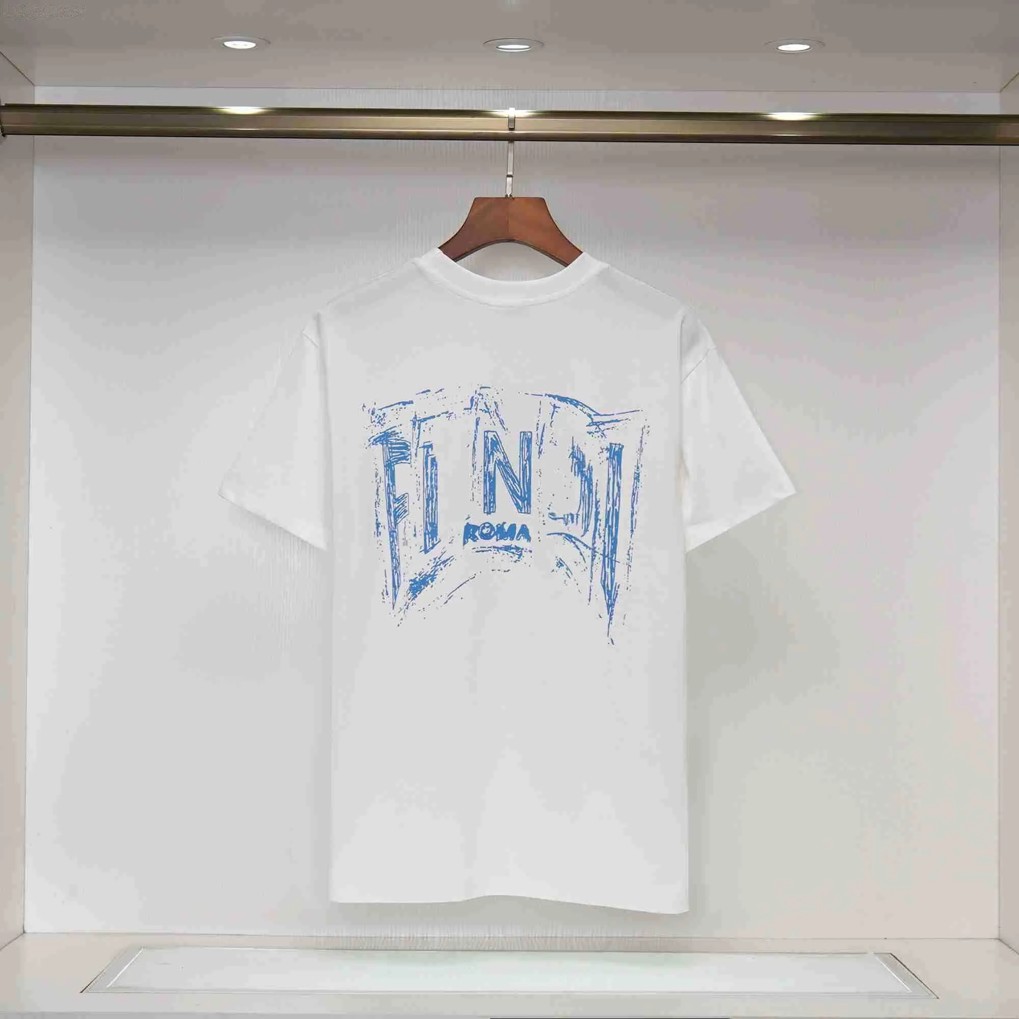 Summer Mens T-shirt Shorts SHORTS LUXEURS LUXIÈMES CHIRTES DE MODE BEUR GRAPHIC TE-SEE Designer pour hommes décontractés Harajuku Street Street surdimensionnée Haikyuu 8154