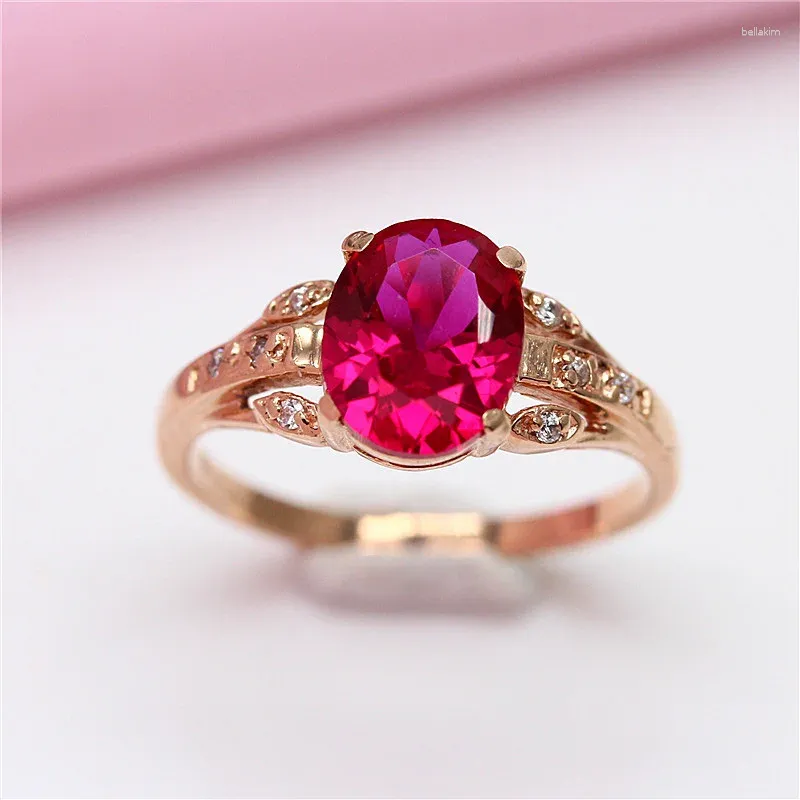 Anéis de cluster 585 Purple Gold 14K Rose incrustada Crystal Ruby para Wome Luxury Luxury Romantic Wedding noivado Jóias Presente