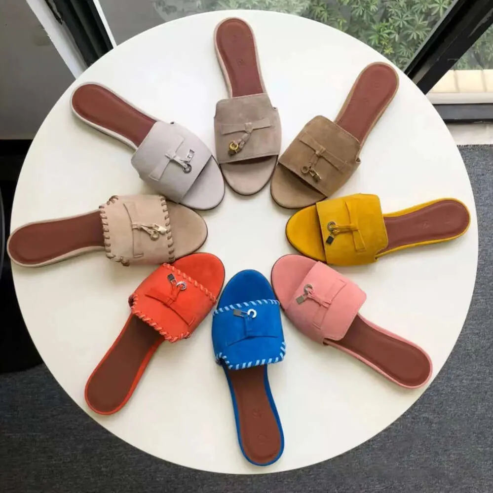 Luxurys designer casual skor sandal loro mule sommar pianas toffel mocka läder sexig kvinnors gåva platt bilder loafer soliga charm utomhus resor skjutreglage