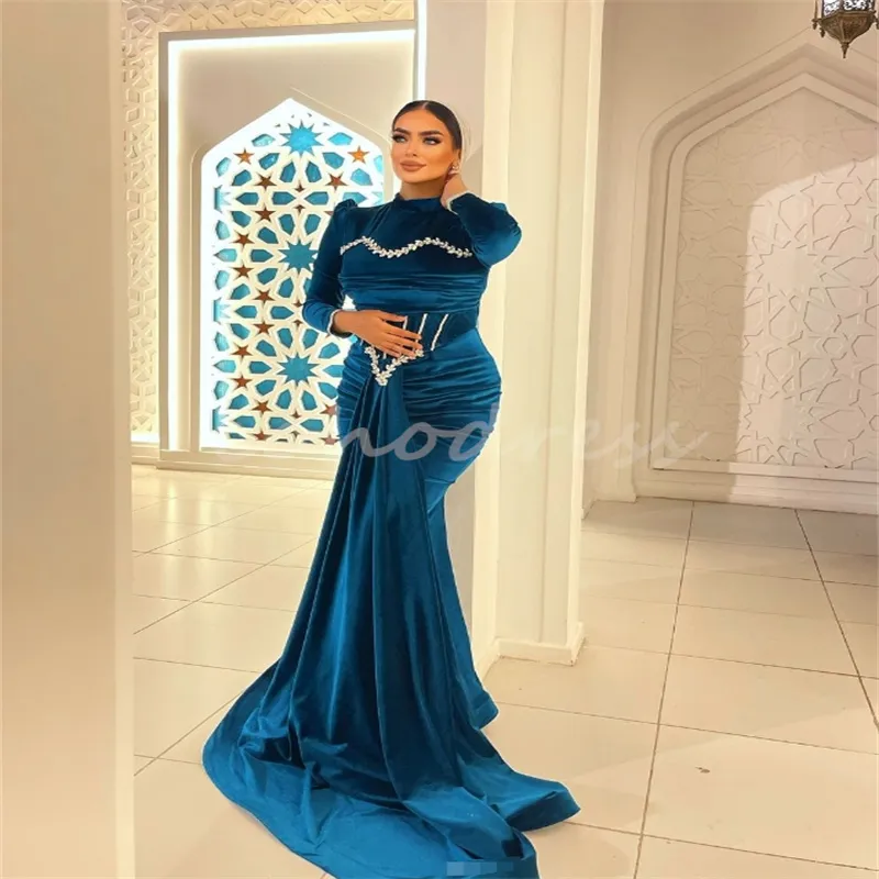 Teal Blue Velvet Long Sleeve Mermaid Prom Dress Plus Size Formal Evening Gown with Zipper Back from Dhgate Evening Dresses - price 139.69 Teal Blue Velvet Long Sleeve Mermaid Prom Dress Plus Size Formal Evening Gown with Zipper Back from Dhgate Evening Dresses - price 139.69