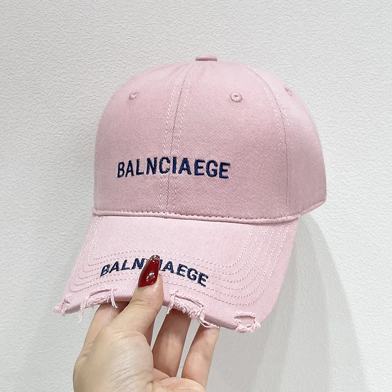 Free shipping New Designer Baseball caps hat Men Women fitted hats Luxury embroidered baseball cap Sun Hats Adjustable cap N-1