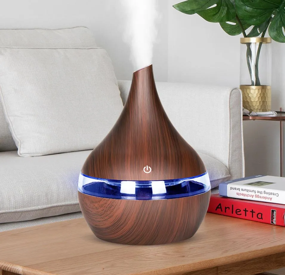 Aroma Essentiële oliediffuser 300 ml Luchtbevochtiger USB Elektrisch hout Ultra aromatherapie Cool Mist Maker met kleur LED -verlichting voor Home6547094