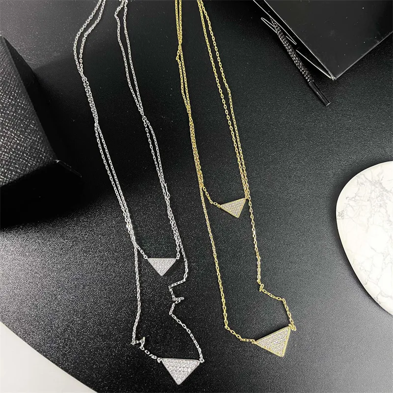 Damen Designer Halsketten für Frauen Luxus Valentinstag Halskette Klassische Anhänger Damen Silber Gold Halsketten Geschenke Leichtmetallschmuck