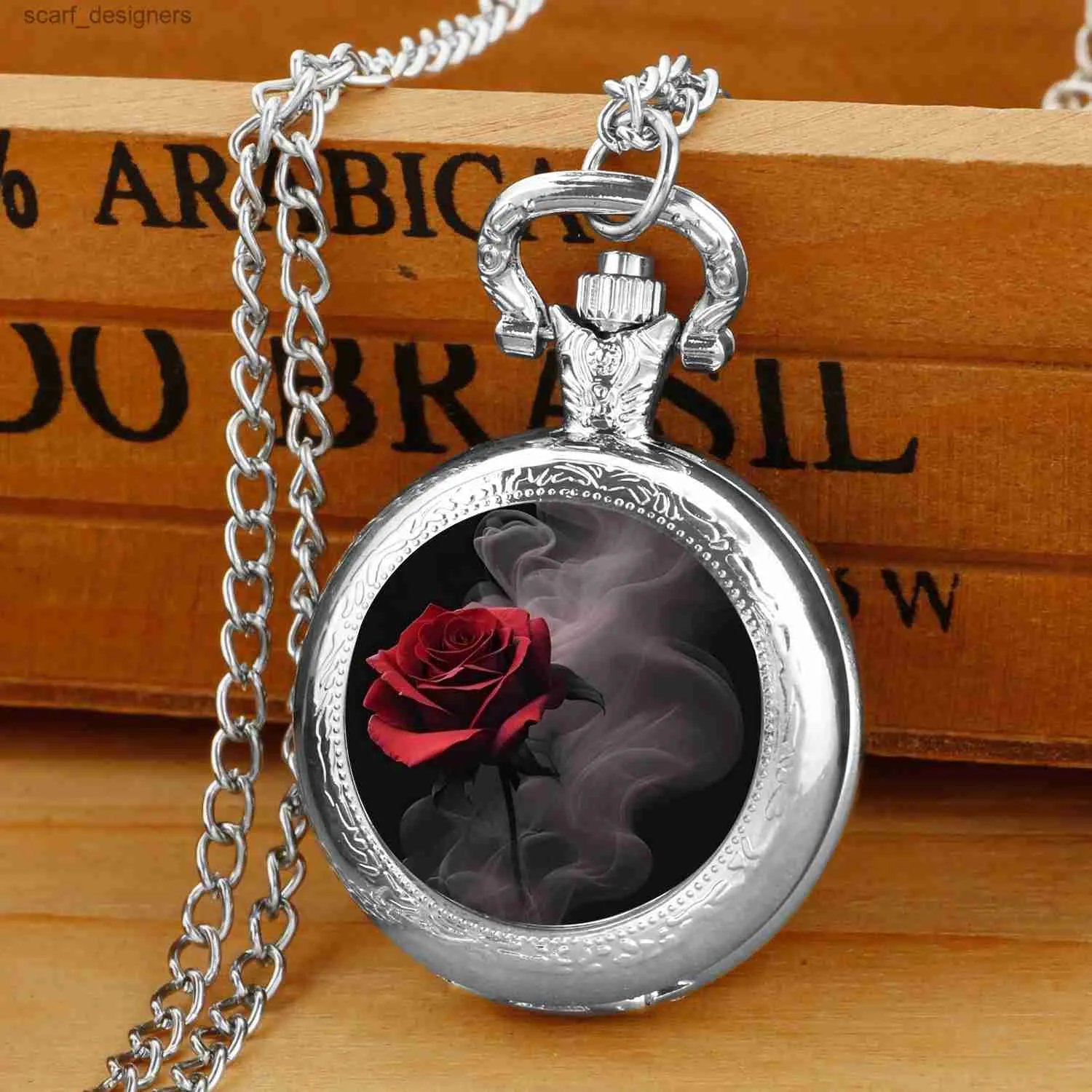 Zegarki kieszonkowe Kreatywne retro róża romantyczna kwarcowa kieszeń dla kobiet mężczyzn Srebrny naszyjnik Unikalny wisiorek