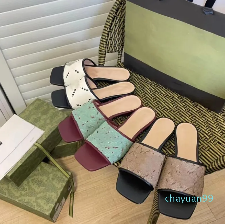 Impresión de zapatillas de piel de oveja de alta calidad diseñador de verano Slipper femenino de la moda Sandalias de fondo plano