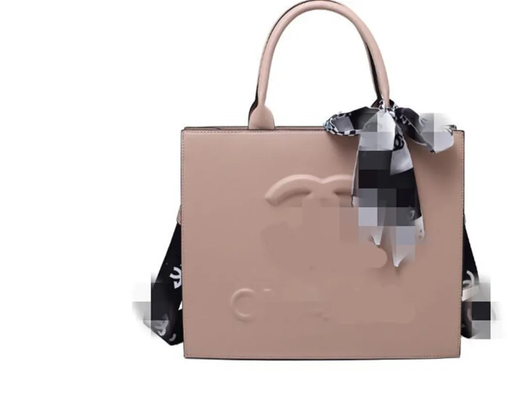 A8 Shoulder Bags designers Handbag Crossbody Handbag Women's luxury new zipper wallet printed letter shoulder strap versatile single shoulder Messenger bag A0W