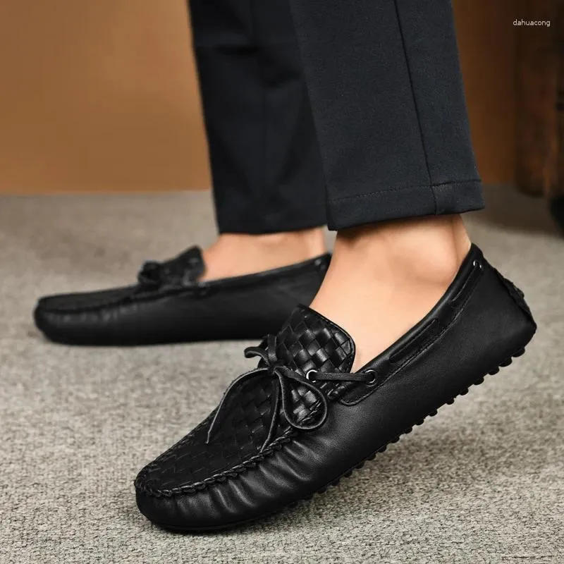 Chaussures décontractées en cuir authentique hommes d'été de luxe de luxe mans mollets de haute qualité slip au bureau de tissage noir