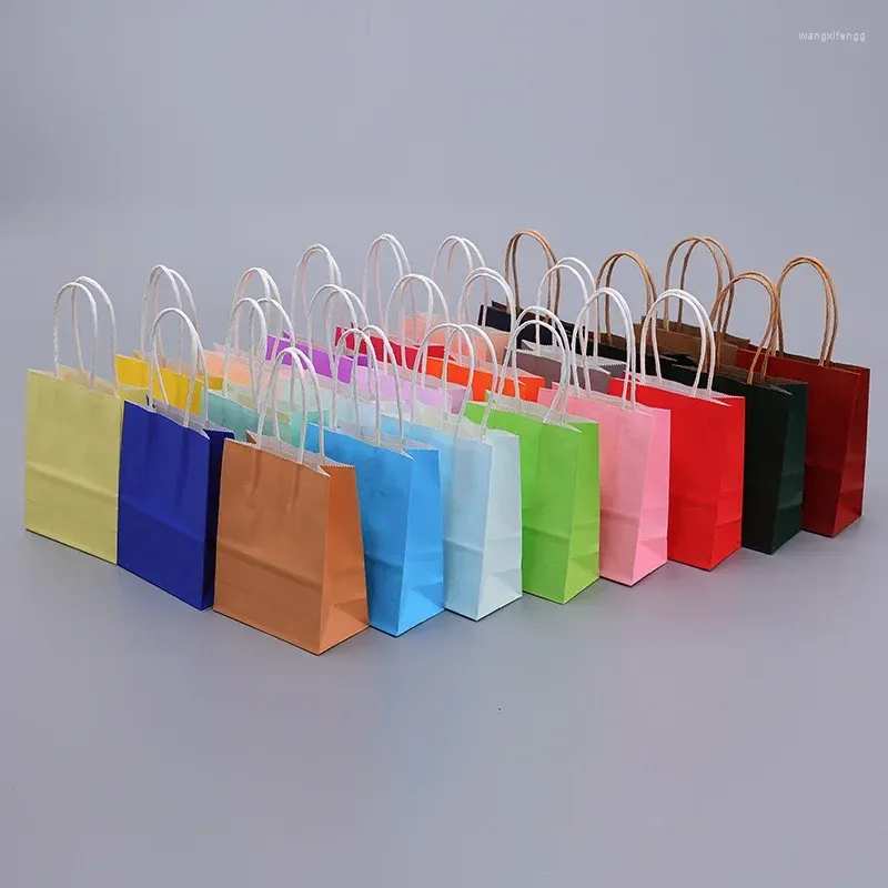 Bolsa de papel embrulhada para presentes com alças 10/20/30/50/100pcs Compras Carregar artesanato Brown Branco Branco Branco Festa de Natal Os suprimentos de Natal