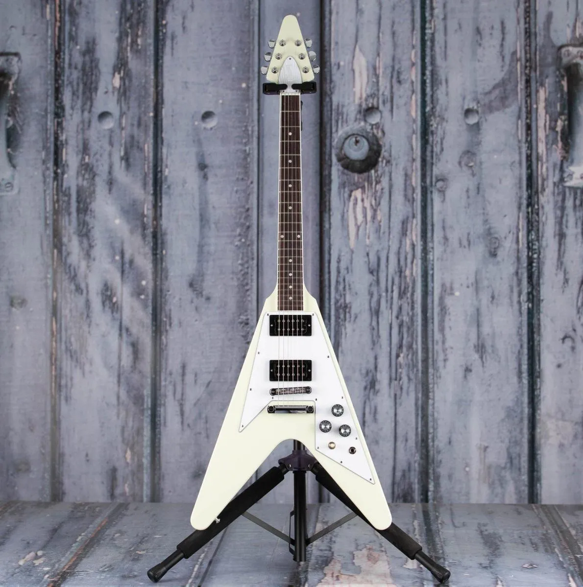 Fly V Classic White Högkvalitativ hel av hög kvalitet Electric Guitar Solid Mahogny Body Chrome Hardware 5988166