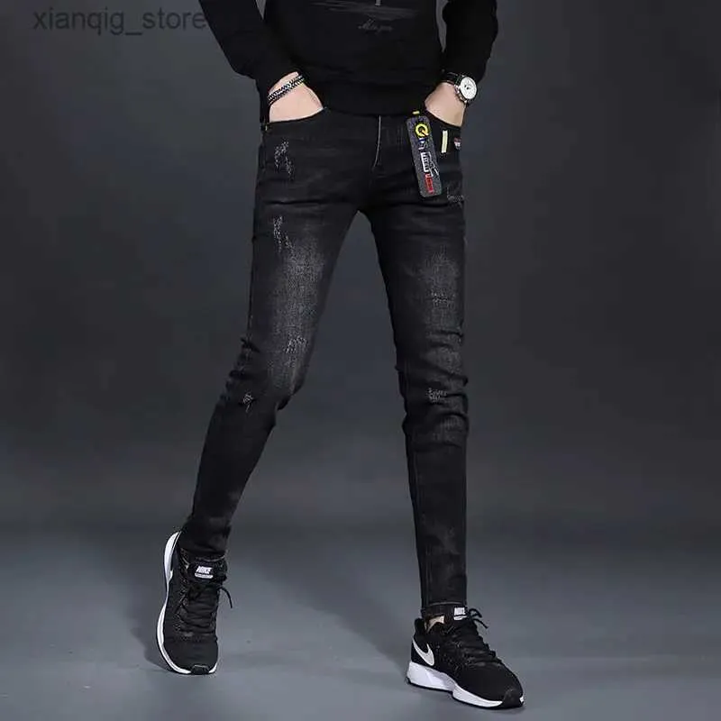 Jeans masculinos Coreia Versão mensal Jeans pretos de alta qualidade Slim Stretchlight Luxury casual jeanssexy elegante jeans de rua;L49