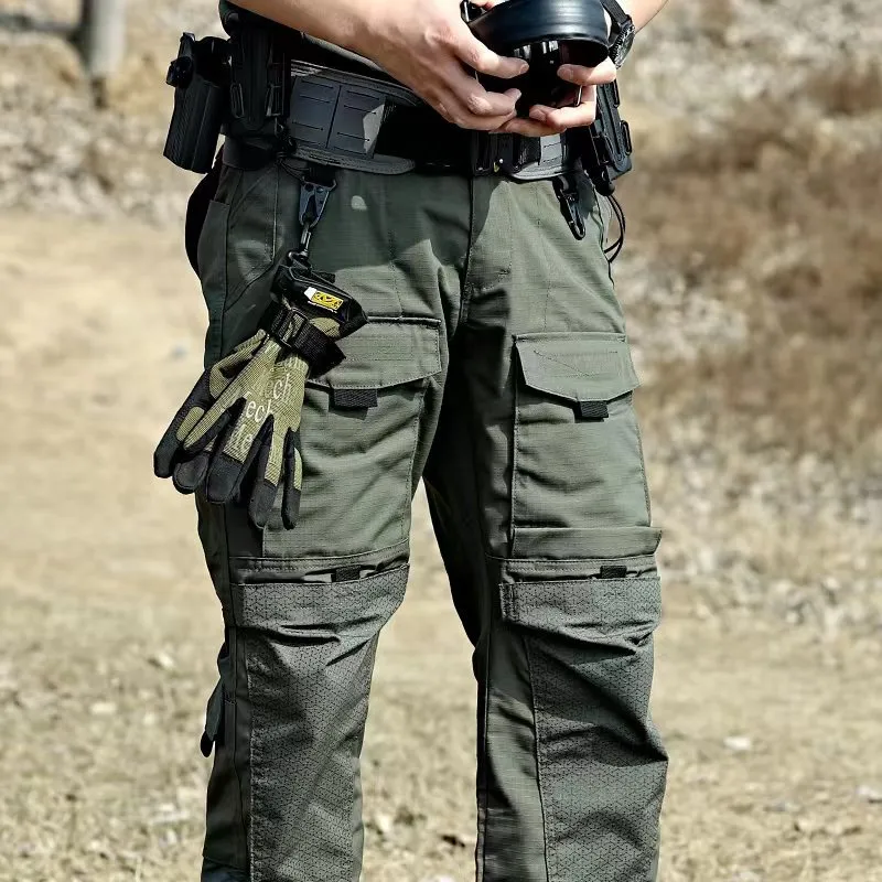 Men's Solid Cargo Pants with Multi-Flap Pockets, Straight Leg, Loose Fit for Casual Outdoor Work and Streetwear - Trendy and Trendful (240826