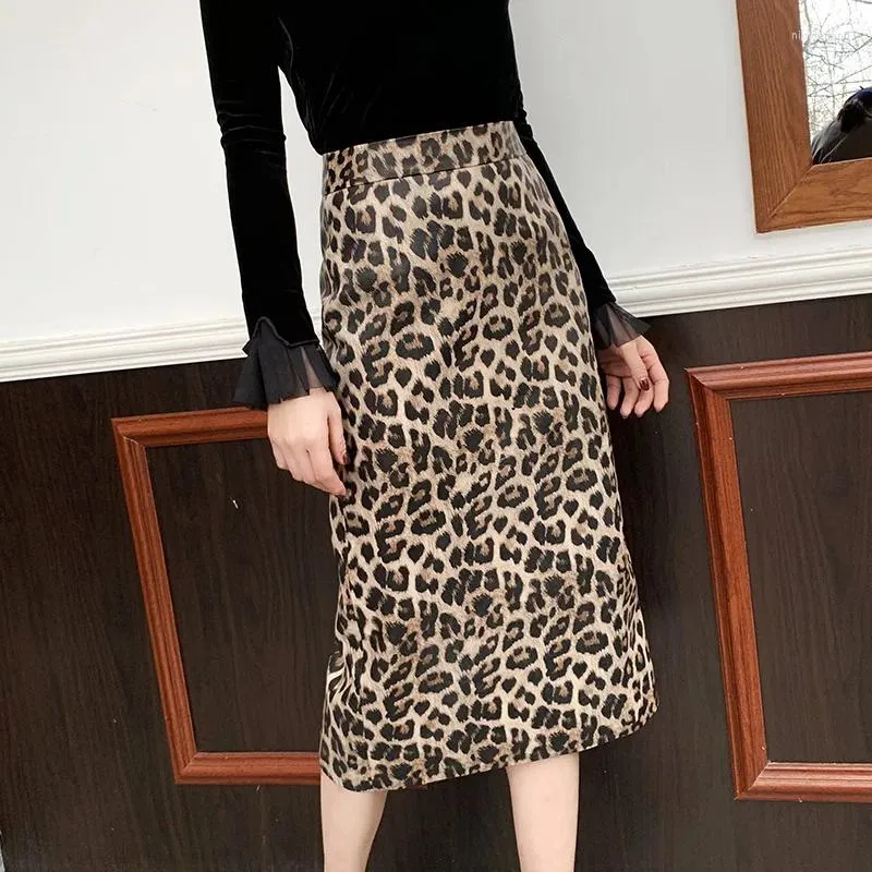 Skirts 2024 Straight Autumn And Winter Sheepskin Skirt With True Leather Wrap Hip Leopard Print Split Half Length Dress For Women