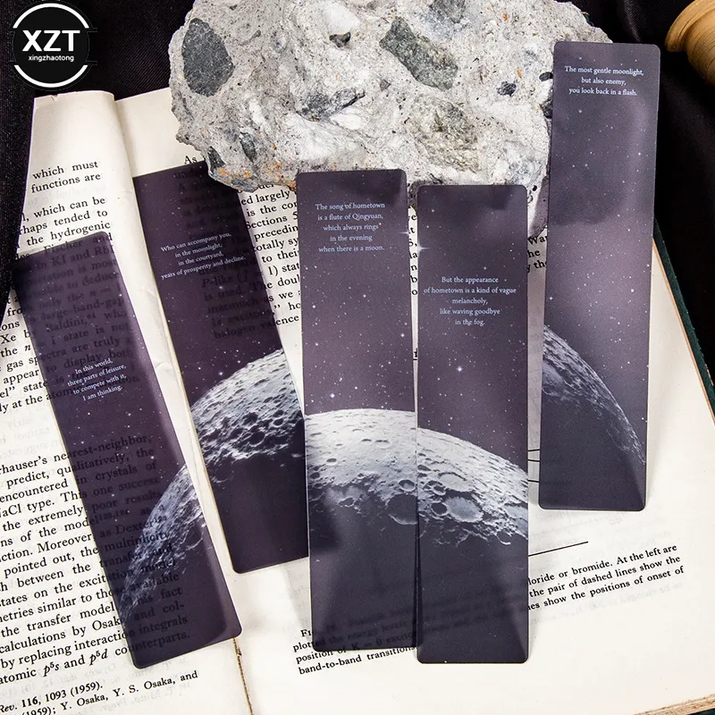 8 ontwerpen 5 stks/set Frosted Pet Bookmark Rond in Space Series Creative Hand Account Diy Decor Bookmarks Stationery Student