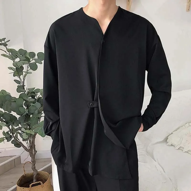 メンズカジュアルシャツ韓国衣類男性ソリッドカラーレイヨンシャツ男性ゆるい不規則な襟のない長袖ブラウスカミサパラマン