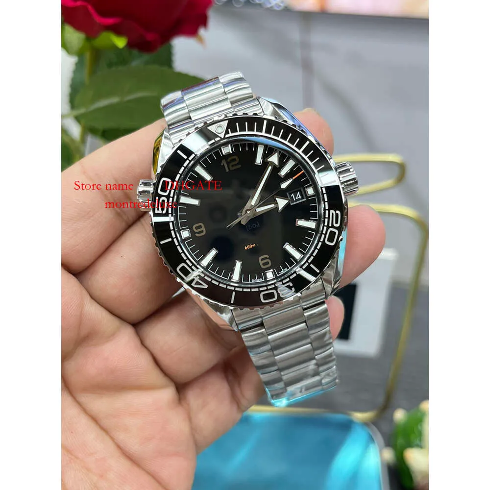 İzle 43.5mm Hinery Titanyum Metre 600 904L Erkek Seramikleri 8900 Superclone 45.5mm Saat Tasarımcıları Kristal Safir Vs Otomatik 632 Omeges