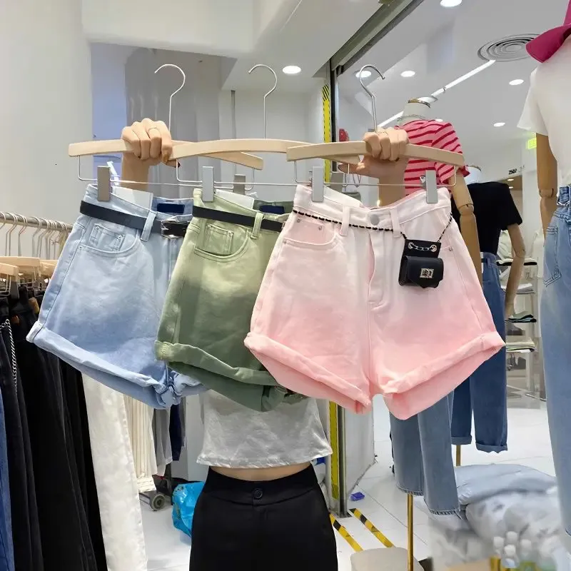 Fashion Green Aline Casual Denim Shorts pour femmes Streetwear Summer Summer Ligne de large Joue rose jeans Femme 240411