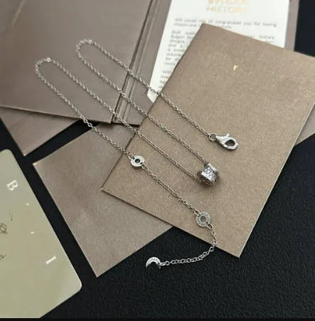 Mother Gift Necklace Long Chain Pendant Necklace Fashion Weddings Love Charm Copper Jewelry High Quality Sliver Plated Necklace B830