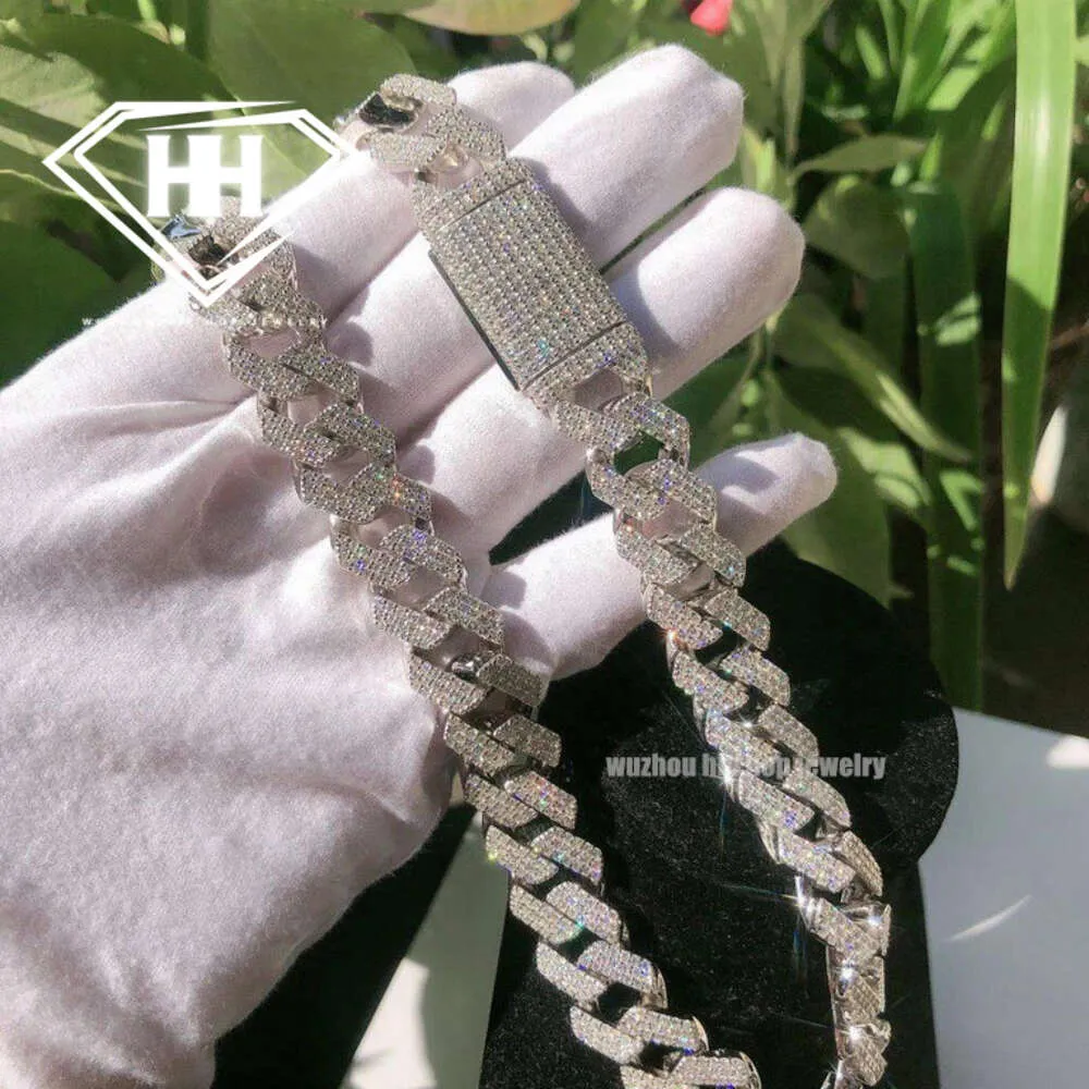 Custom Name Plate Mens Hip Hop Uncut Diamond Necklace Custom Name Plate Mens Hip Hop Uncut Diamond Necklace