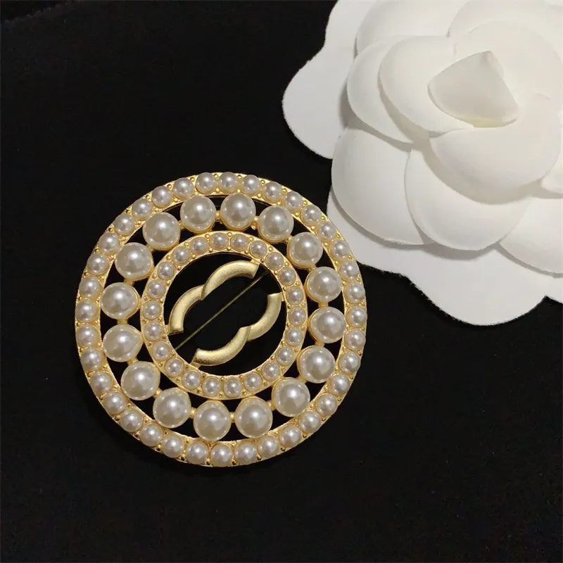 Broche de créateur Broche de perle de luxe broche broche femmes broche d'or accessoires de bijoux de mode