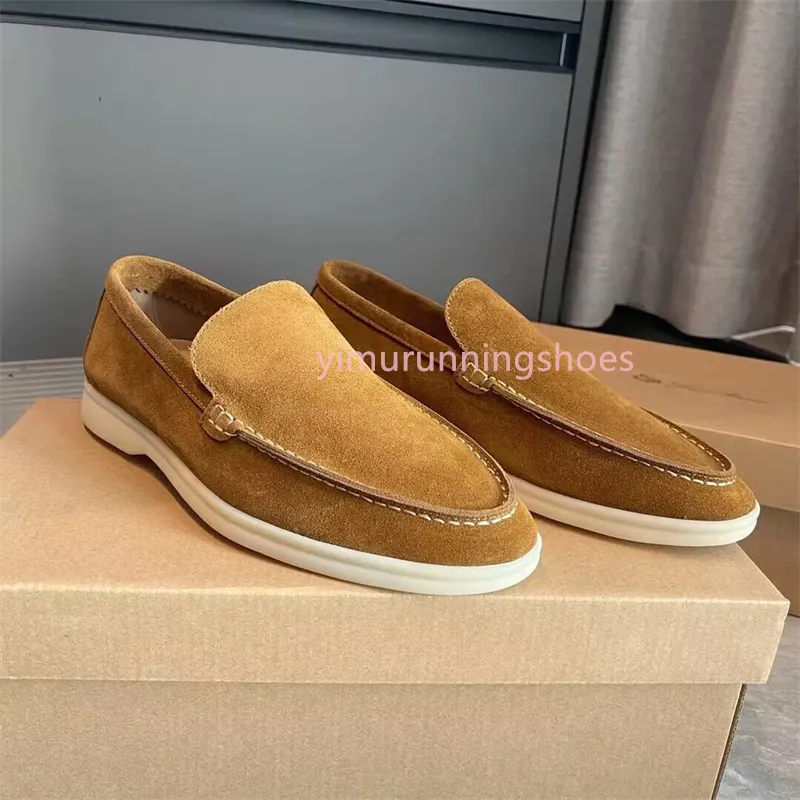 2024 Luxury Summer Walk Flats Män avslappnad loafer mjuk mocka läder LP-skor Slip på elastisk nötkött Senbotten Designerskor för man 38-46EU B1