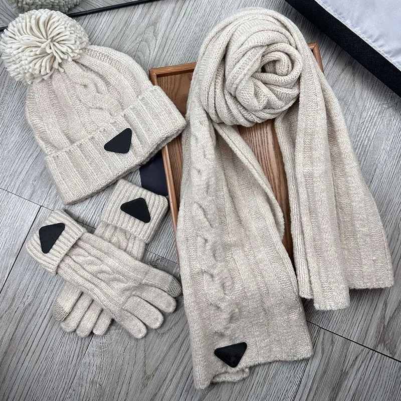 Premium Wool Winter Hat Scarf Set - Warm Knitted Design for  display picture 1