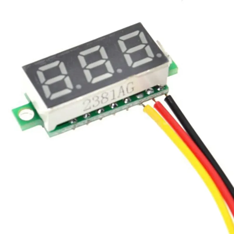 DC Voltmètre Affichage 3 fils DC 0-100V Tester de tension 0,28 pouce Panneau LED 4 couleurs combinées mini