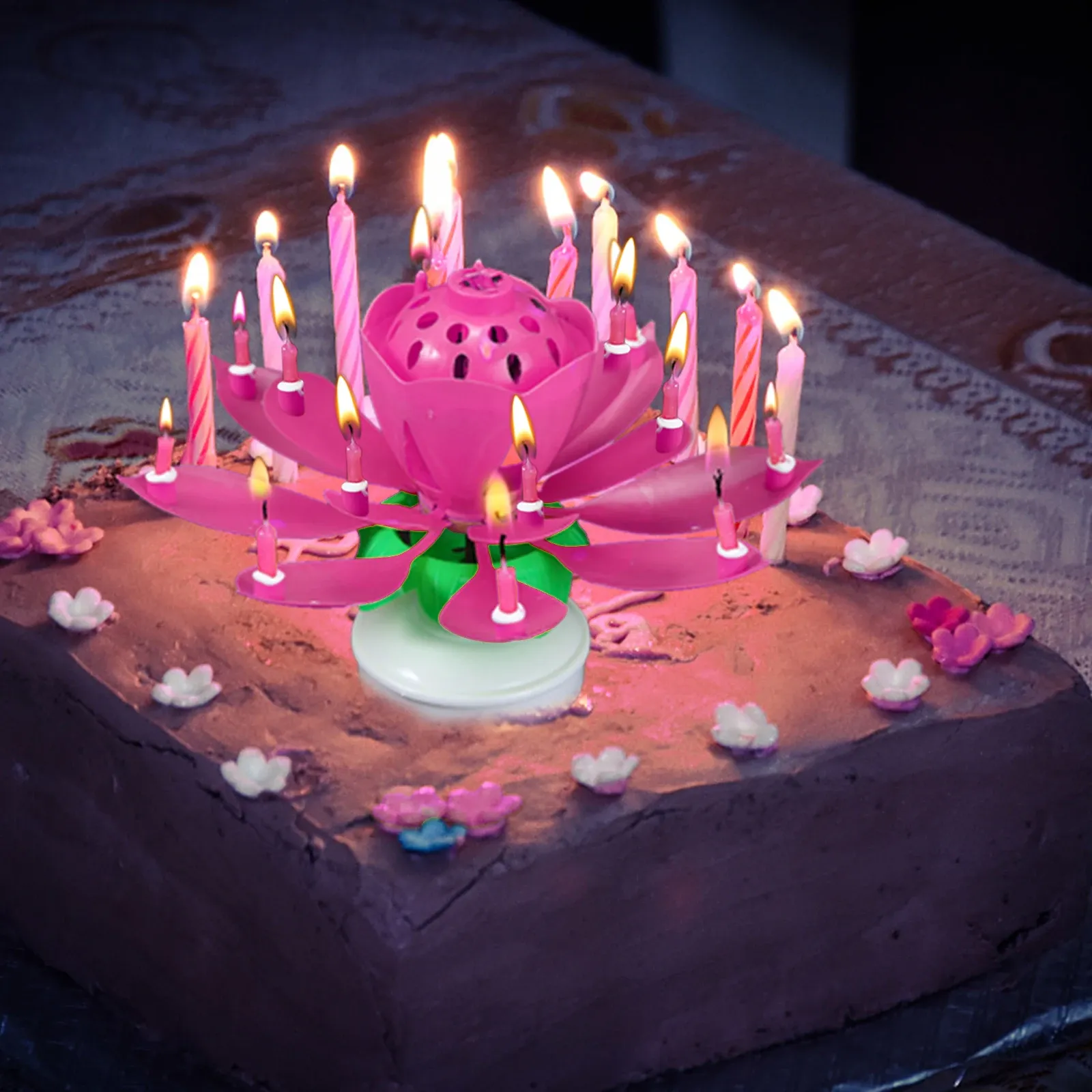 Cake Candle Electronic Rotating Lotus Dekorativt ljus inklusive 14 ljus för barn födelsedagsfest dekoration