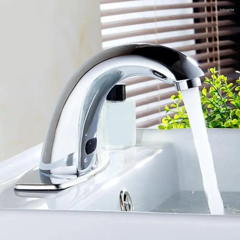 Rubinetti del lavandino del bagno rubinetto a induzione touchless per il sensore a infrarossi automatici a infrarossi a infrarossi a infrarossi per risparmiare acqua