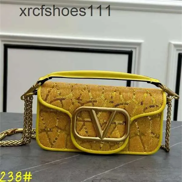 Bolsas de couro Valenn Cowhide Stud Cross One Loco Chain Bags Lady 2024 Crytasl Womens Fashion Burse