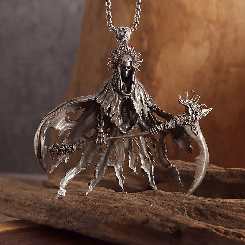 Goth Necklaces, Gothic Jewelry For Men: Devil Fangs Skull Pendant
