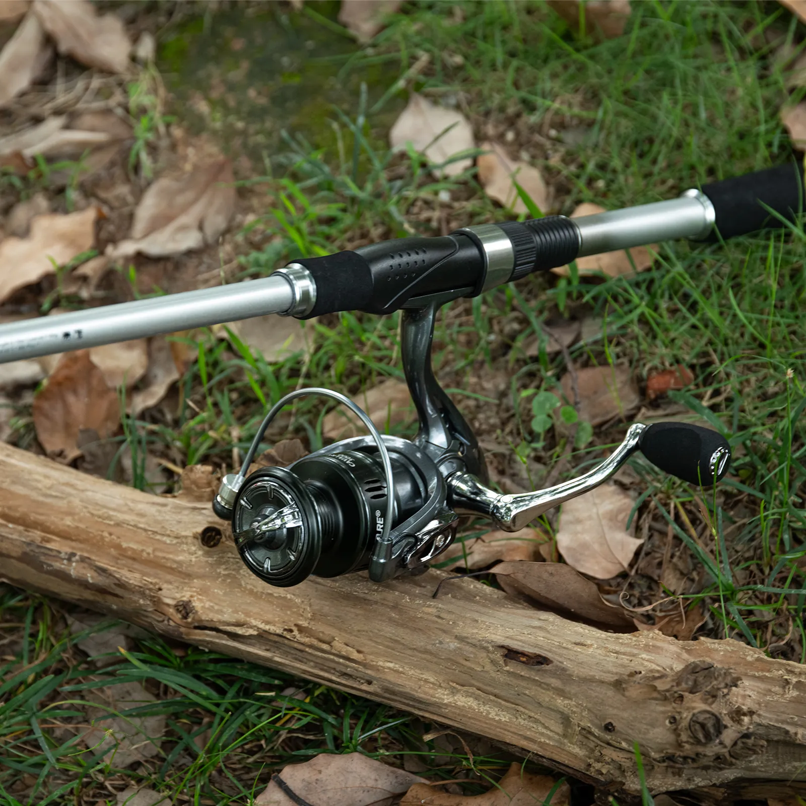 Goture 3000 Series Spinning Fishing Reel Aluminum alloy Spool Gear Ratio  5.2:1 Carp Fishing Reel Fishing Tackle