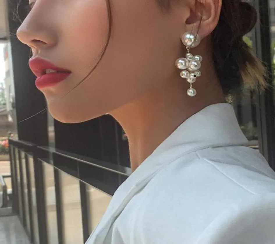 Elegant guldfärgimitation Pearl Drop Earrings Statement för Women Party Jewelry Korean Design MG381 Dangle Chandelier1222652