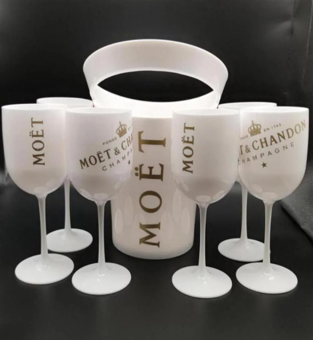 Secchi di ghiaccio e refrigeratori con 6 pezzi in vetro bianco Moet Chandon Champagne Glass Plastic302W208D253V2748830