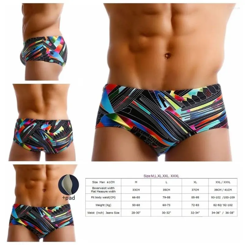 Swimons de maillots de bain masculins triangulaires Lignes de couleur élastique Push Up Pad Swimsuit avec tasse Briefs de natation de la couverture de couverture